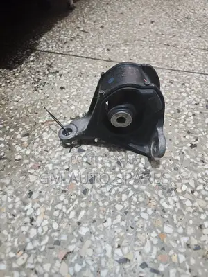 Honda CRV 2016 Left Engine Mount