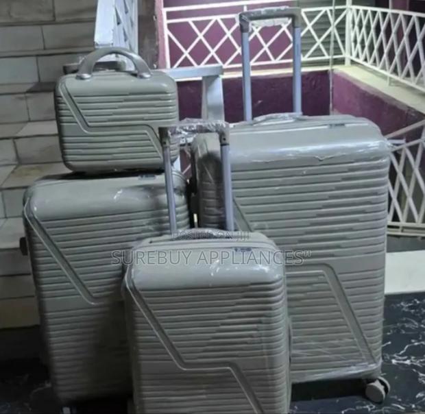 4in1 Rubber Suitcase With Makeup Bag - thumbnail 3