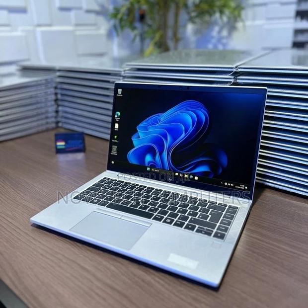 Laptop HP EliteBook 830 G7 32GB Intel Core I7 SSD 512GB