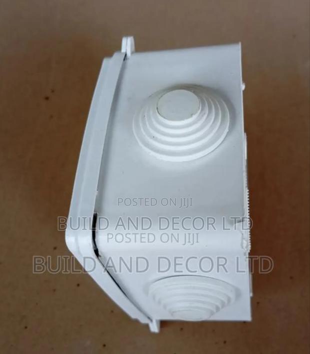 Adaptor Box 85×85 - thumbnail 3