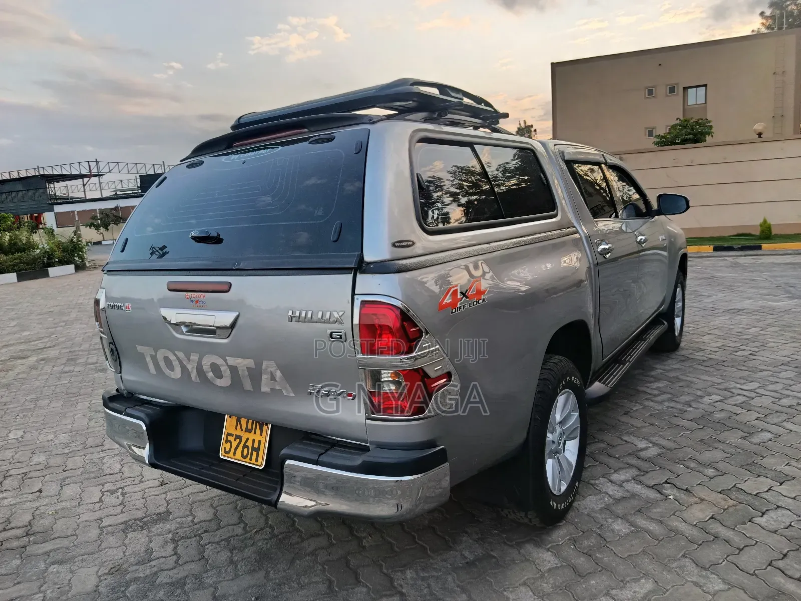 Toyota Hilux 2016 Silver