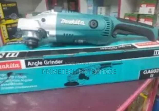 Ga9020 Makita Grinder With Cutting Disc - main view