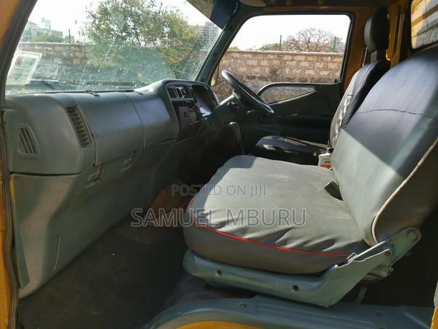 Mitsubishi Canter 4d32 - thumbnail 9