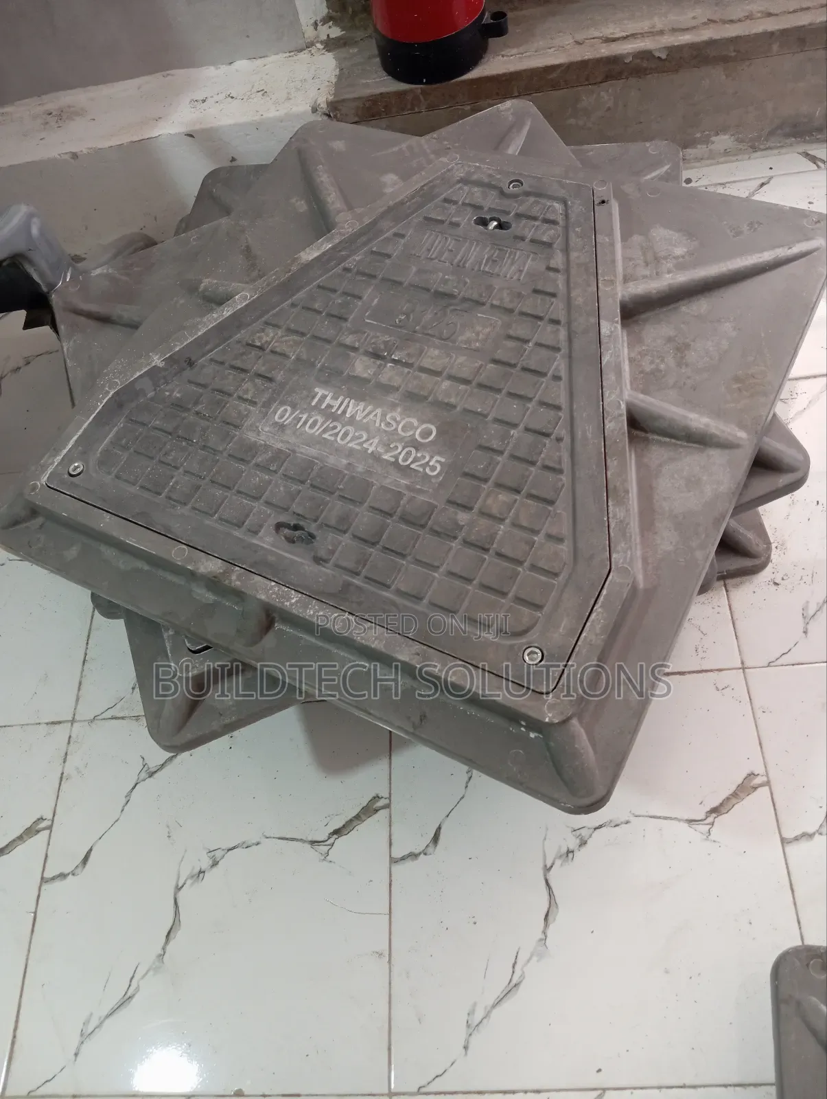 Heavy Duty Manhole Cover ( 70× 70 Cm)