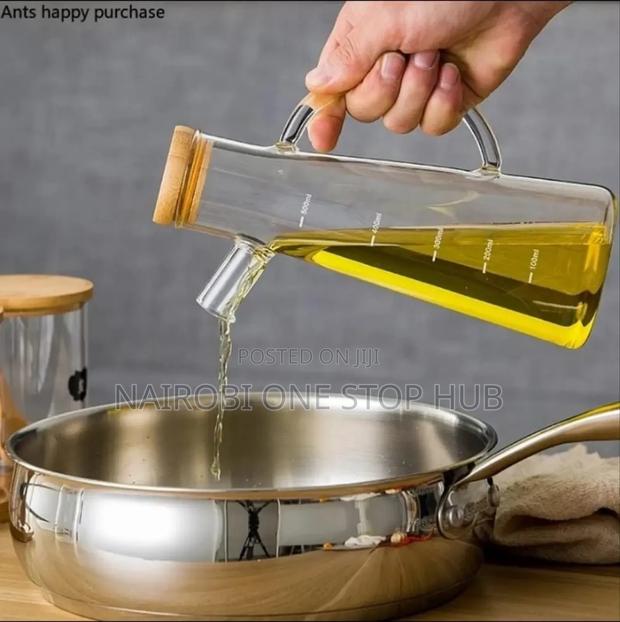 580ml Glass Oil/Vinegar Jar With Bamboo Lid