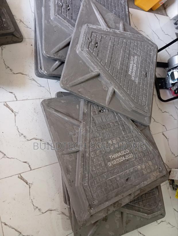 Locable Manhole Covers - thumbnail 2
