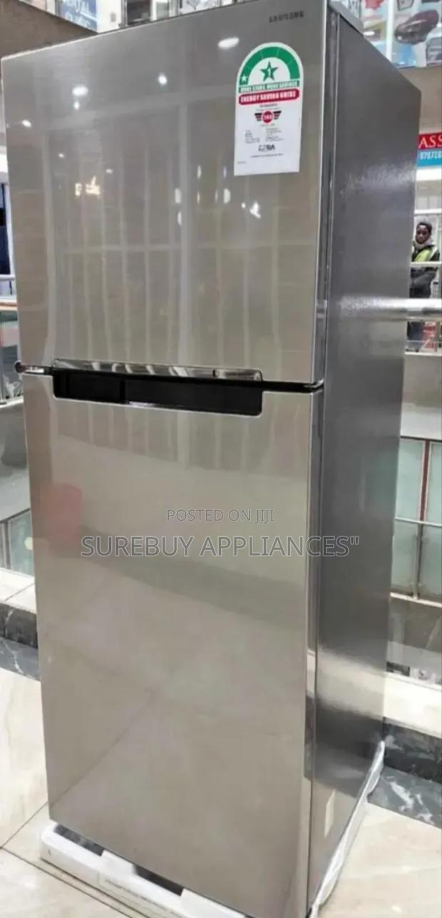 Samsung Top Freezer Refrigerator 233l Rt28k3032s8 – Efficient Cooling - main view
