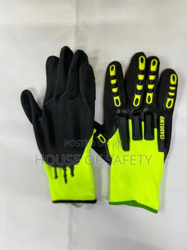 Green Safety Impact Resistant Gloves - thumbnail 3