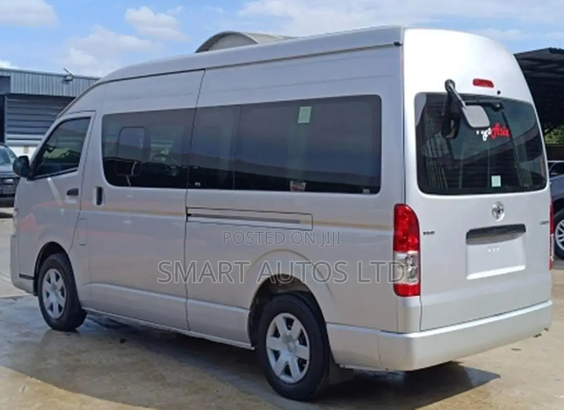 Toyota HiAce 2019 Silver