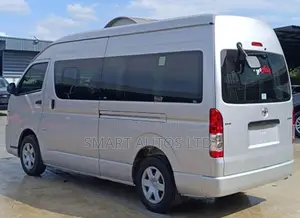 Toyota HiAce 2019 Silver