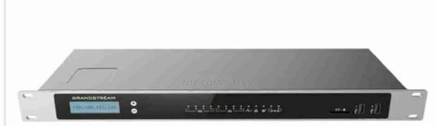Ucm6304 Upto 2000 Users, 300 Concurrent Calls Free Wave App Allows