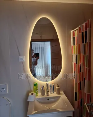 Sink/Bathroom/ Makeup Mirror