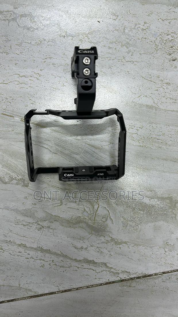 Caisi Sony Camera Cage With Top Handle for A7m3,/A7r3,/A73/A9 - thumbnail 4