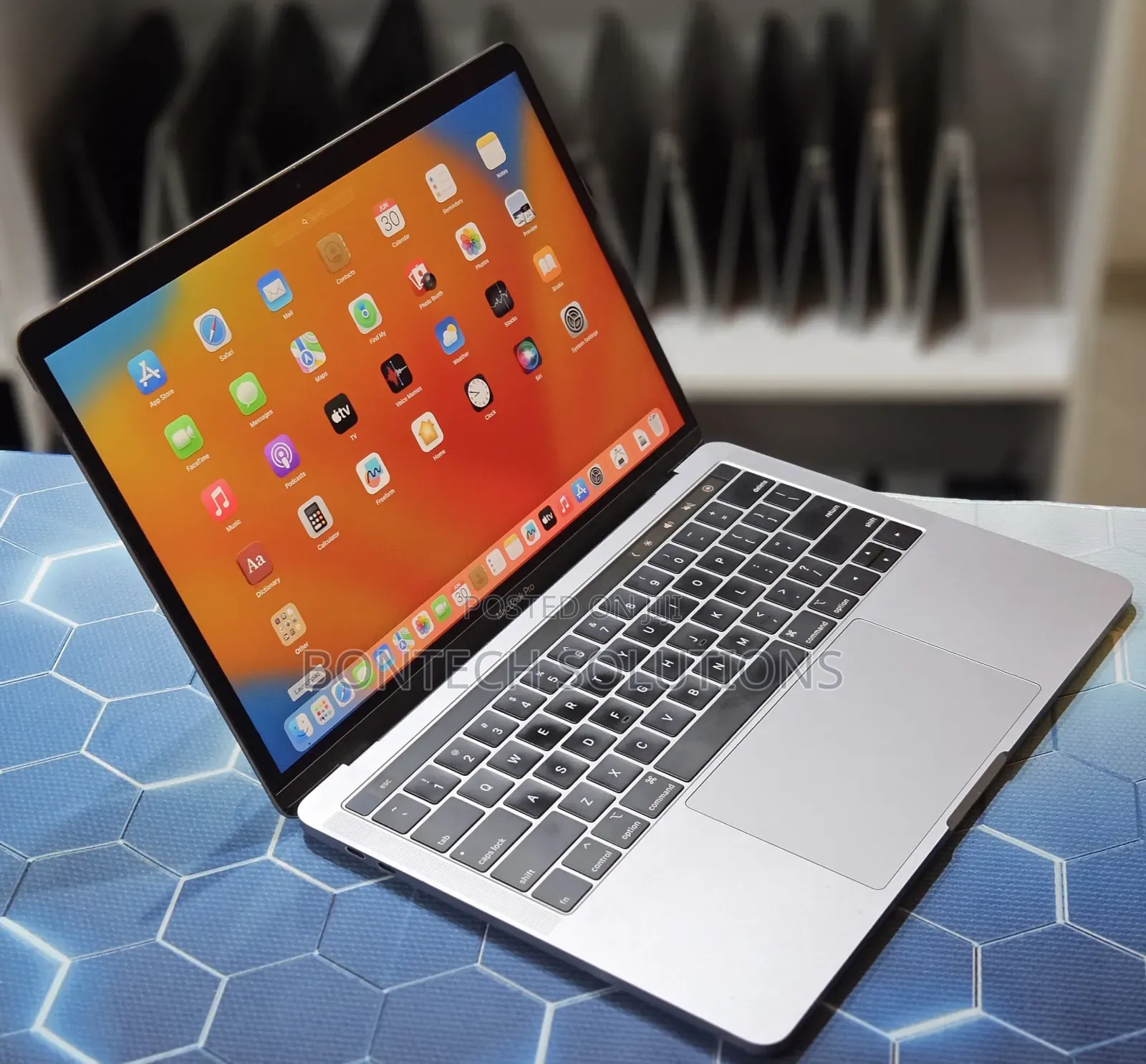 Laptop Apple MacBook Pro 2018 16GB Intel Core I5 SSD 256GB