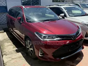 Toyota Corolla Fielder 1.5 Hybrid FWD 2019 Red