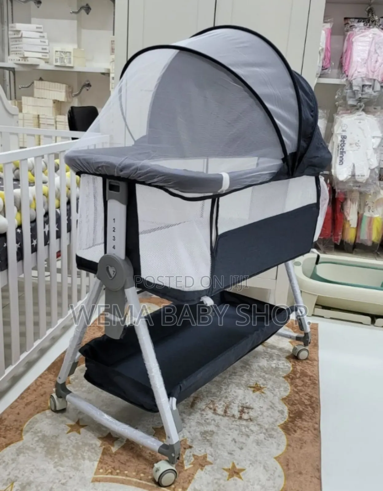 Baby Co Sleeper/Bedside Crib With Rocking System