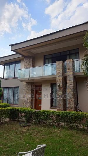 4bdrm Maisonette in Ridgeways for sale - thumbnail 2