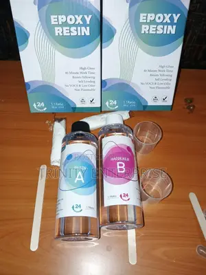 Two Parts: Resin and Hardener Kit