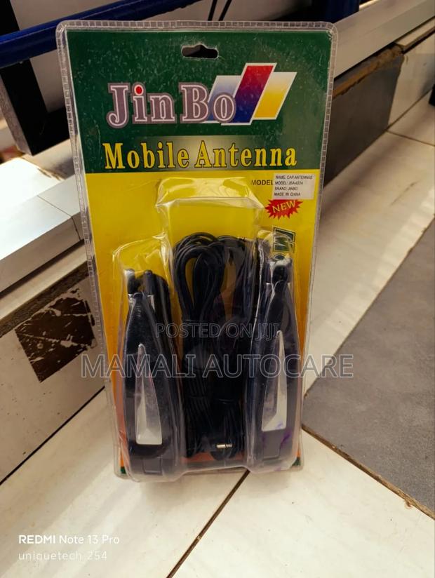 Universal Mobile Car Antenna (Strong Signal Reception) - main view