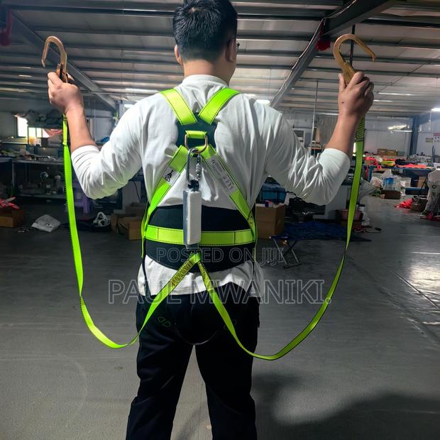 Full Body Safety Harness + Double Lanyard - thumbnail 2