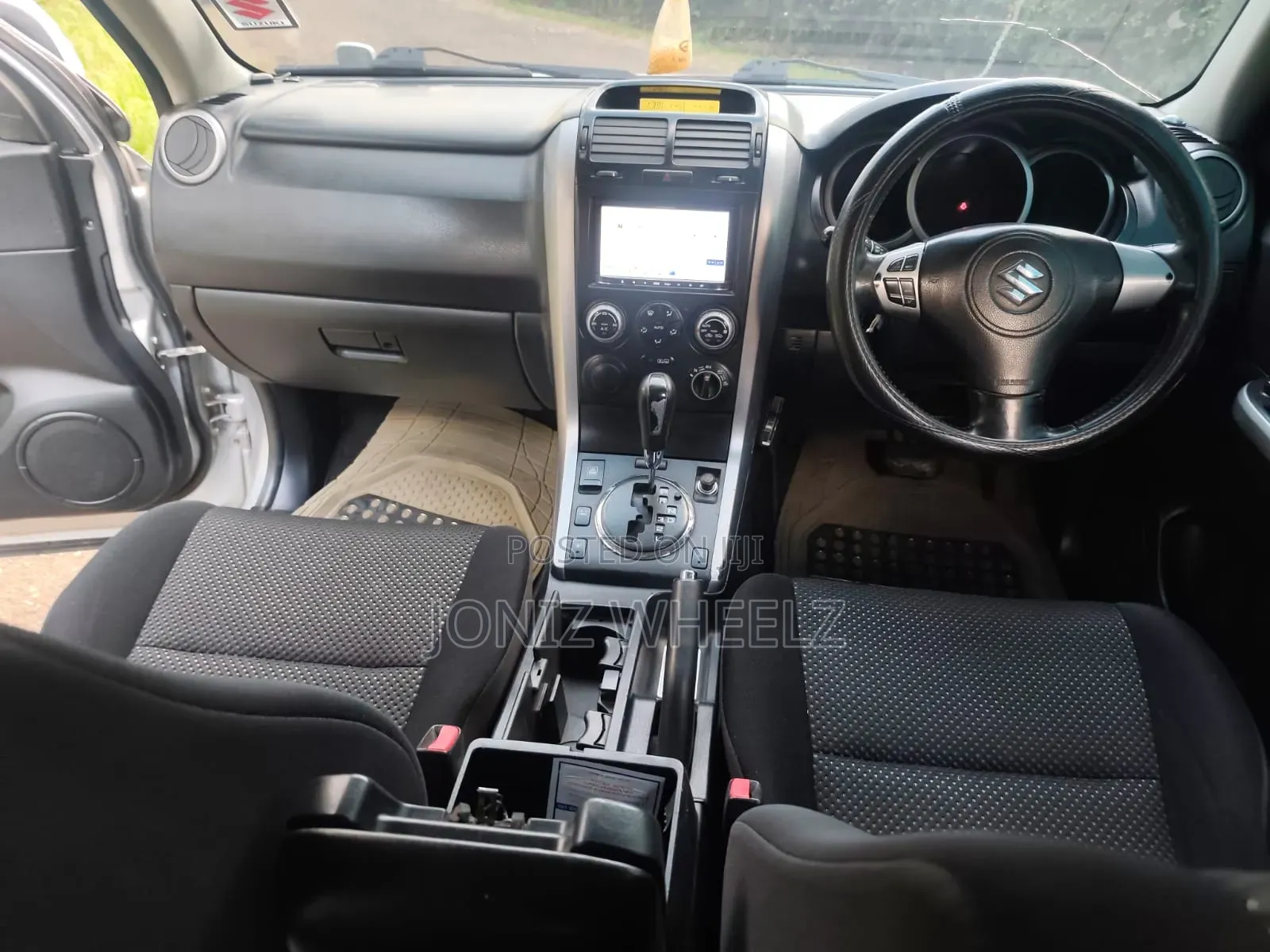 Suzuki Escudo 2008 Silver