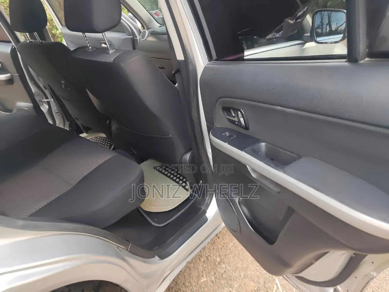 Suzuki Escudo 2008 Silver