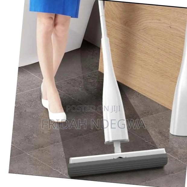 *Automatic Self Wringing Roller Mop for Hands-Free Squeezing - main view