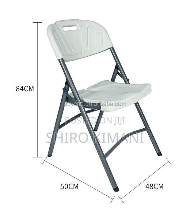 Great White Foldable Chair - thumbnail 2