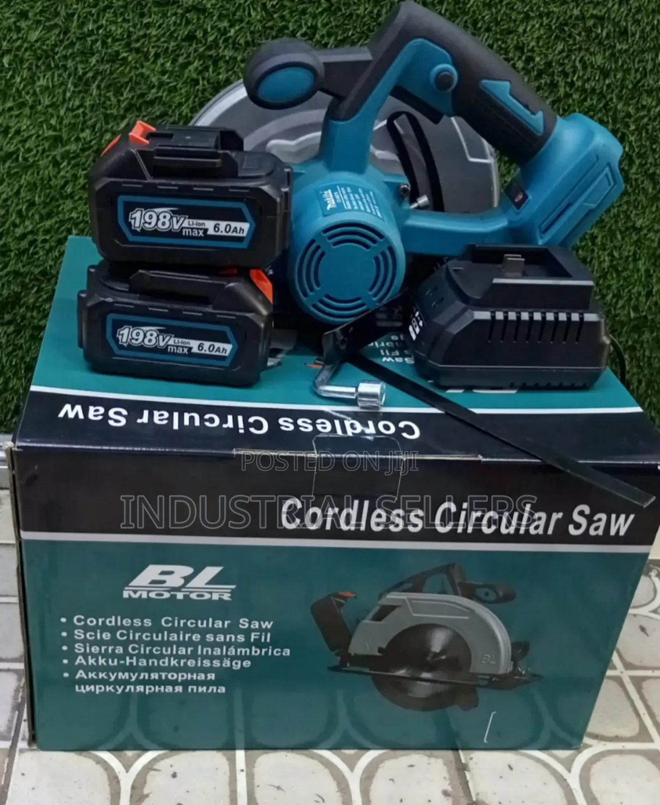 Unique and Long Lasting Batteries Makita Cordless Circular Saw