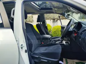 Toyota Land Cruiser Prado 2.8 2019 White