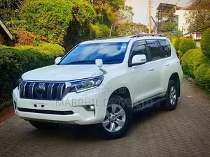 Toyota Land Cruiser Prado 2.8 2019 White