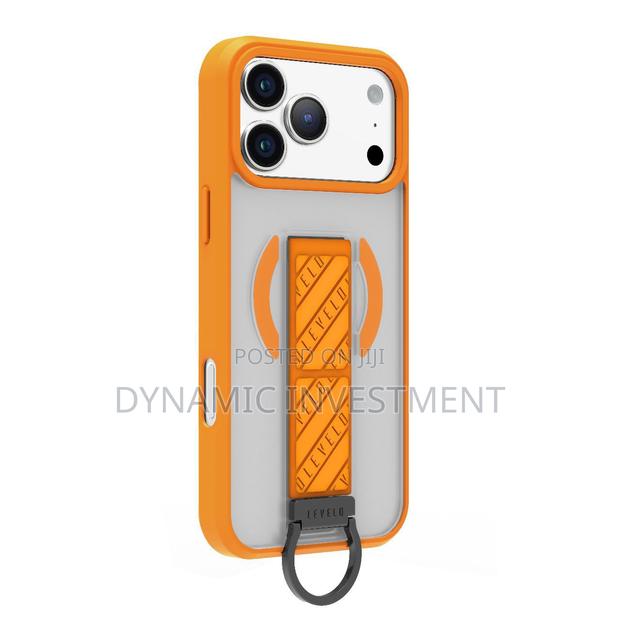 Levelo Morphix Clara Magsafe Case/Cover for iPhone 17 Pro Max - main view