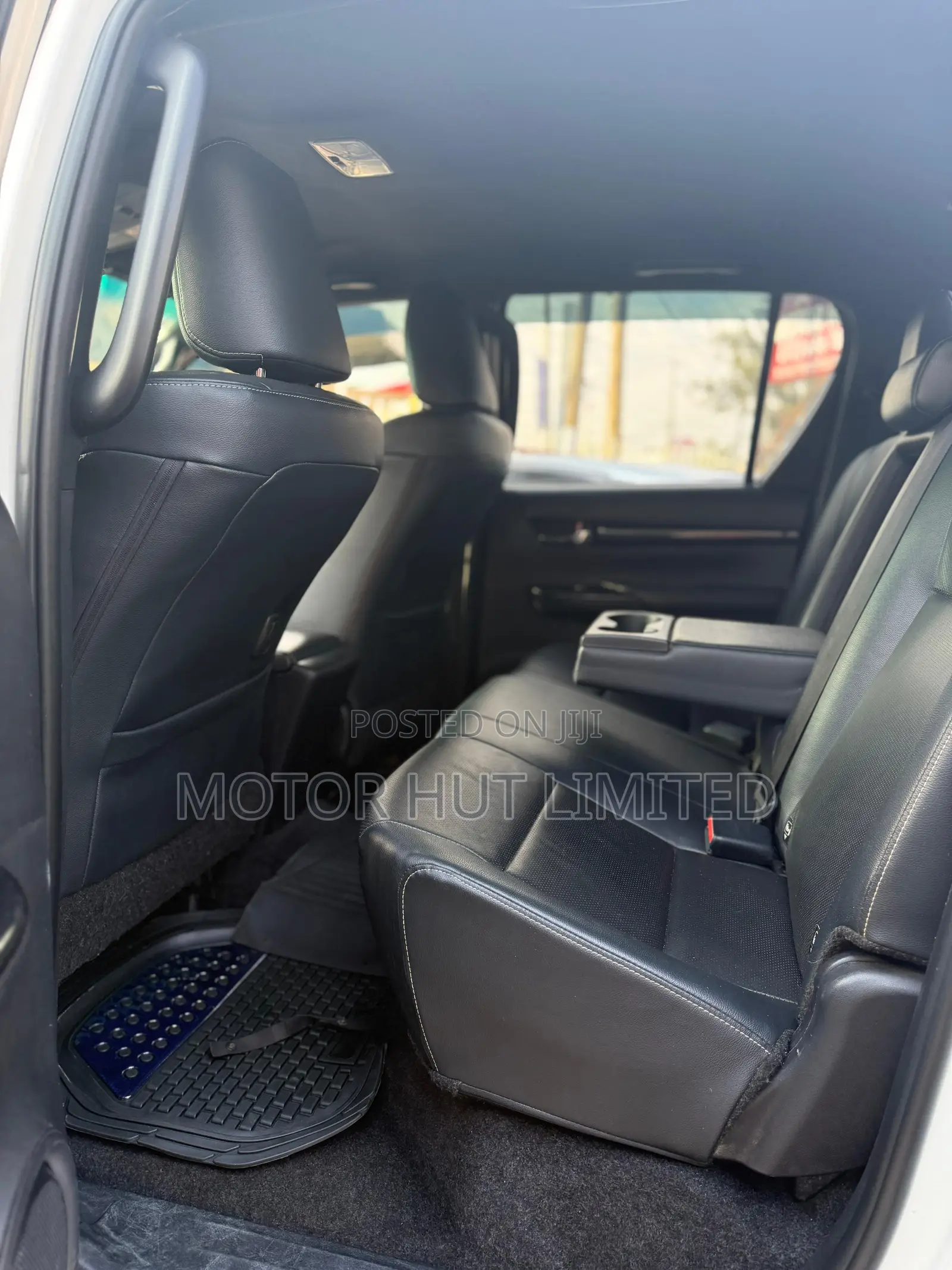 Toyota Hilux 2.4 Diesel 2020 White