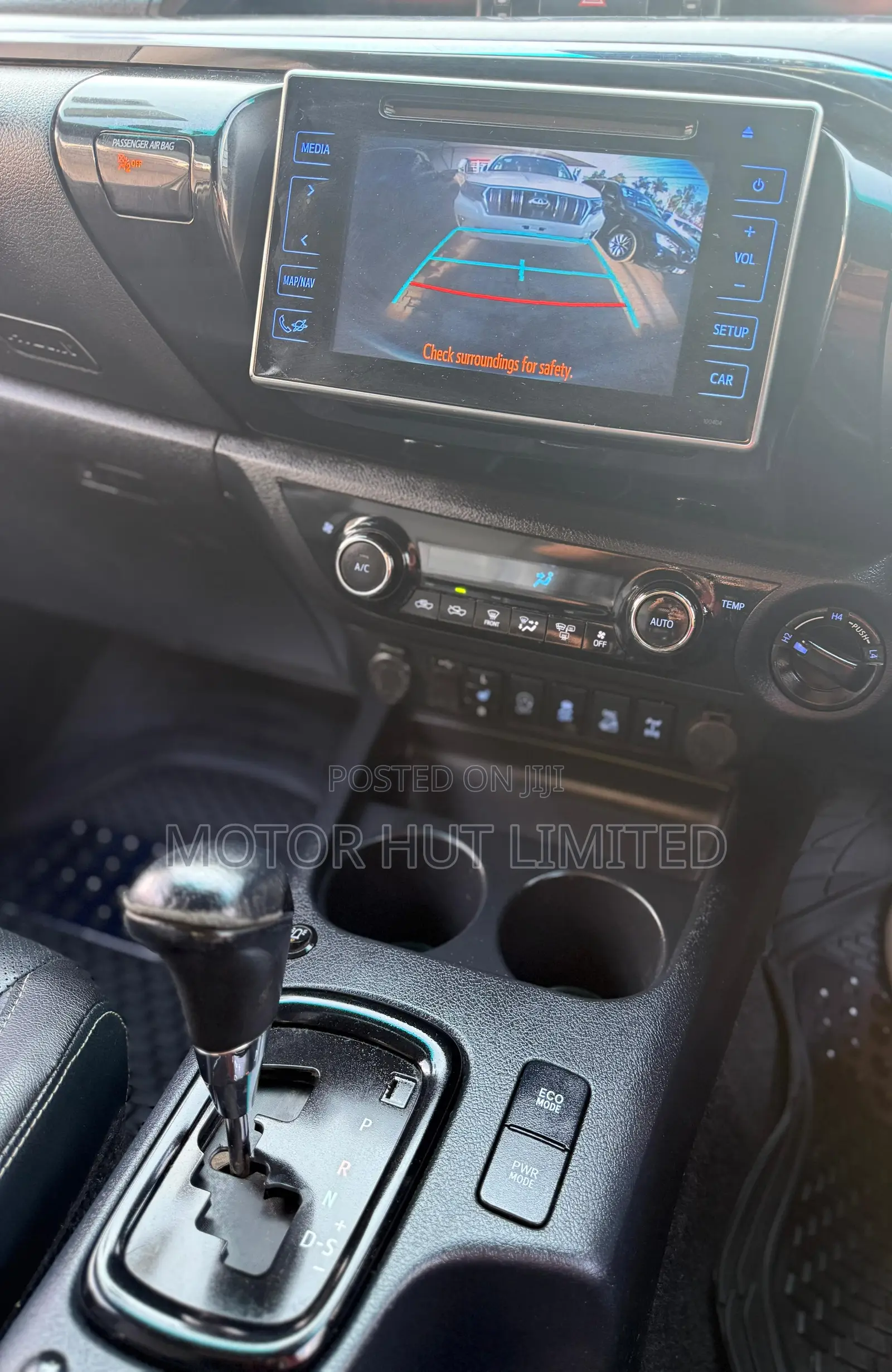 Toyota Hilux 2.4 Diesel 2020 White