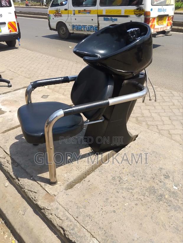 Salon Sink - main view