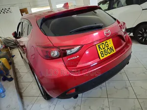 Mazda Axela 2015 Red