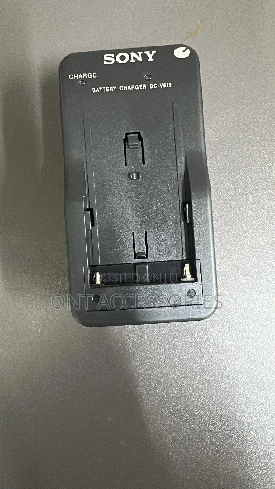 Bc-V615 Battery Charger for Np-F970, Np-F770, and Np-F550 Batteries