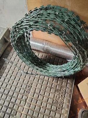 10mtrs Razor Wire - thumbnail 2