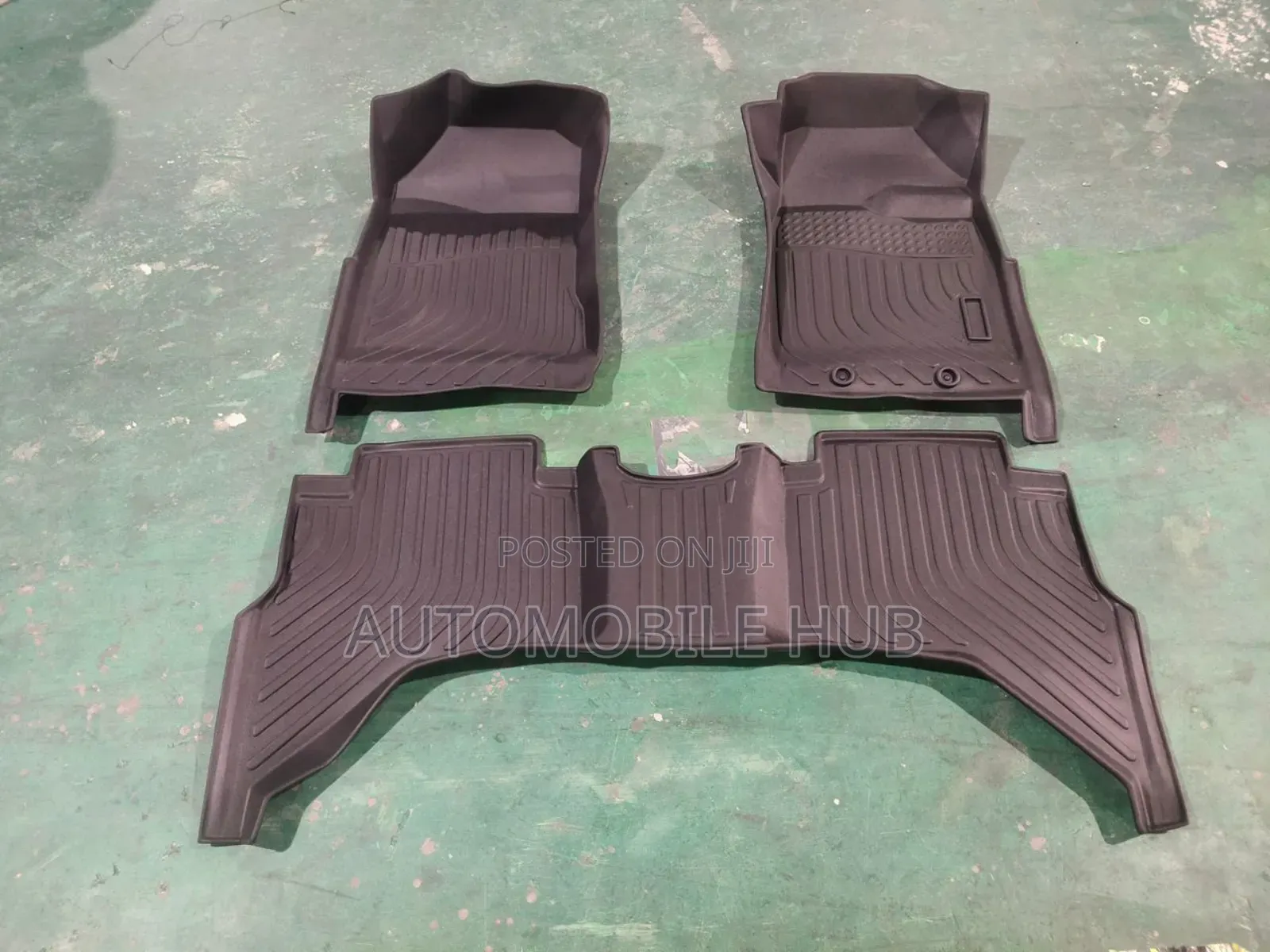 Isuzu Dmax Double Cab Tpe Floor Mats