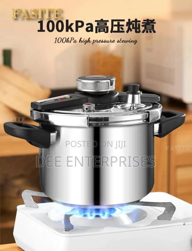 6l Non Explosive Pressure Cooker - main view