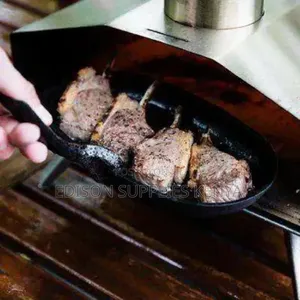 Oval Sizzling Hot Plate (Cast Iron) With Heat-Resistant Wooden Tray
