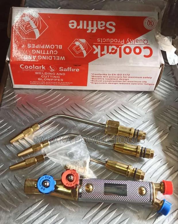 Gas Cutting Pipes - main view