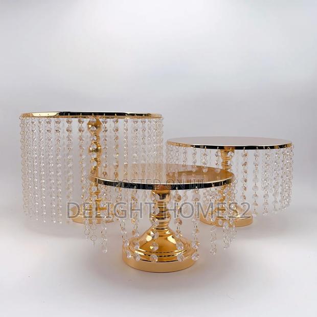 Iron Cake Stand-Elk - main view