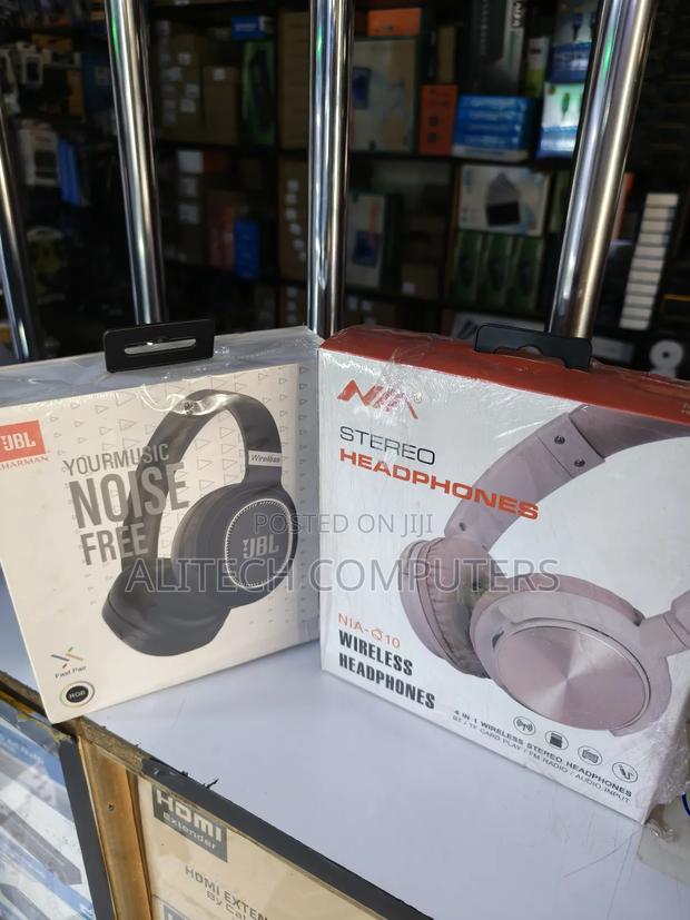 JBL Bluetooth Wireless Headphones - thumbnail 3