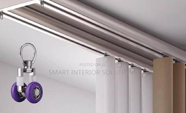 Office Double Curtail Rail - main view