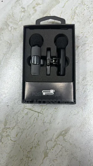  Wireless Microphone