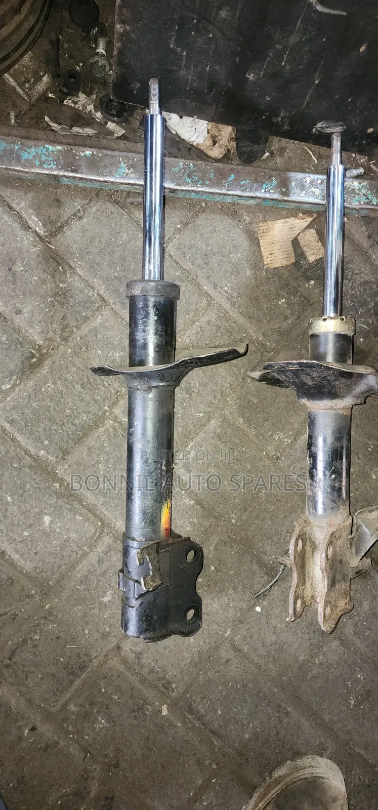 X-Trail Nt30 Front Shock