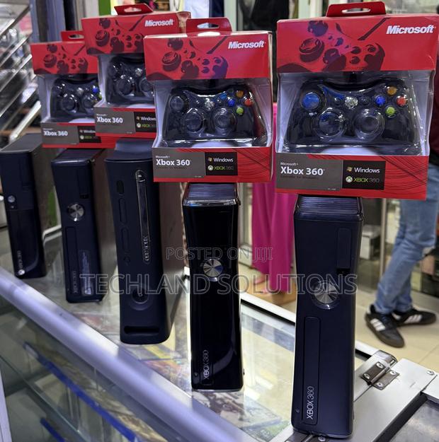 Secondhandxbox 360 Console Chipped With 15 Games - thumbnail 3