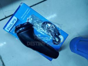 Philips Rechargeable Smoother/Shaving Machine - thumbnail 2