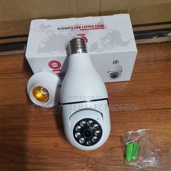 Smart Wifi 360° PTZ Rotating Bulb Indoor Security Camera